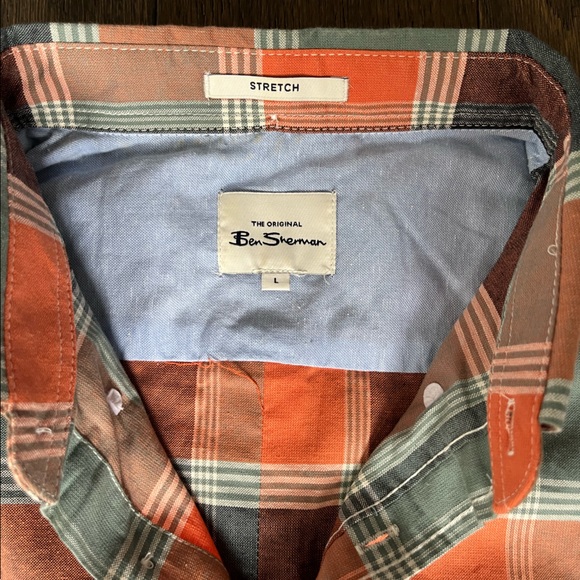 Ben Sherman button up collared short sleeve plaid shirt, size large - Picture 3 of 3